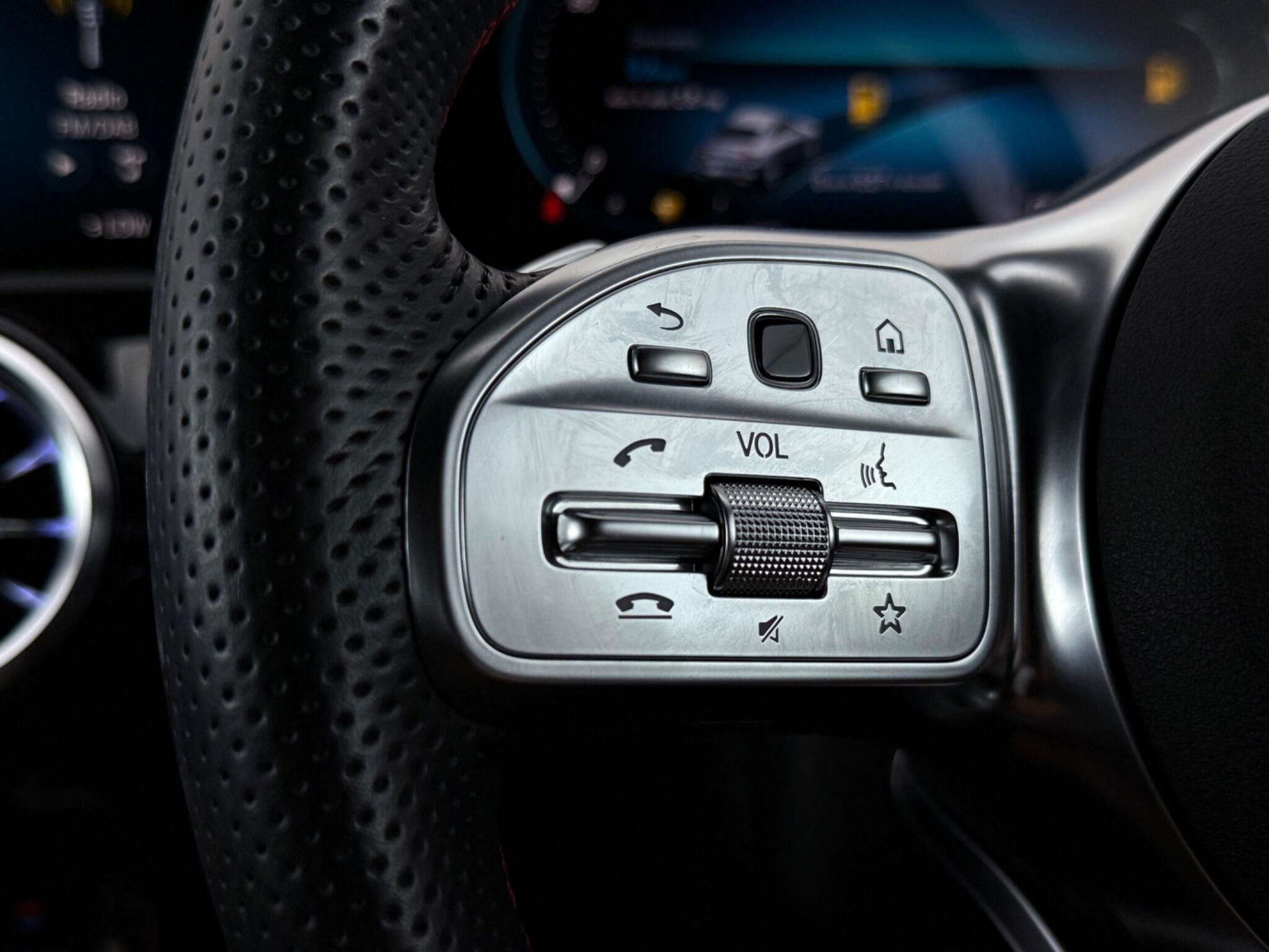 Mercedes-Benz CLA view 14