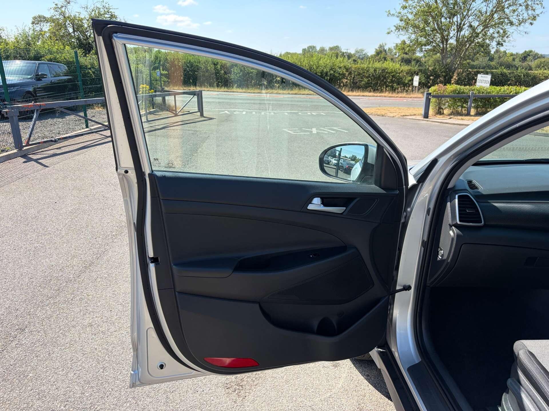 Hyundai Tucson view 14