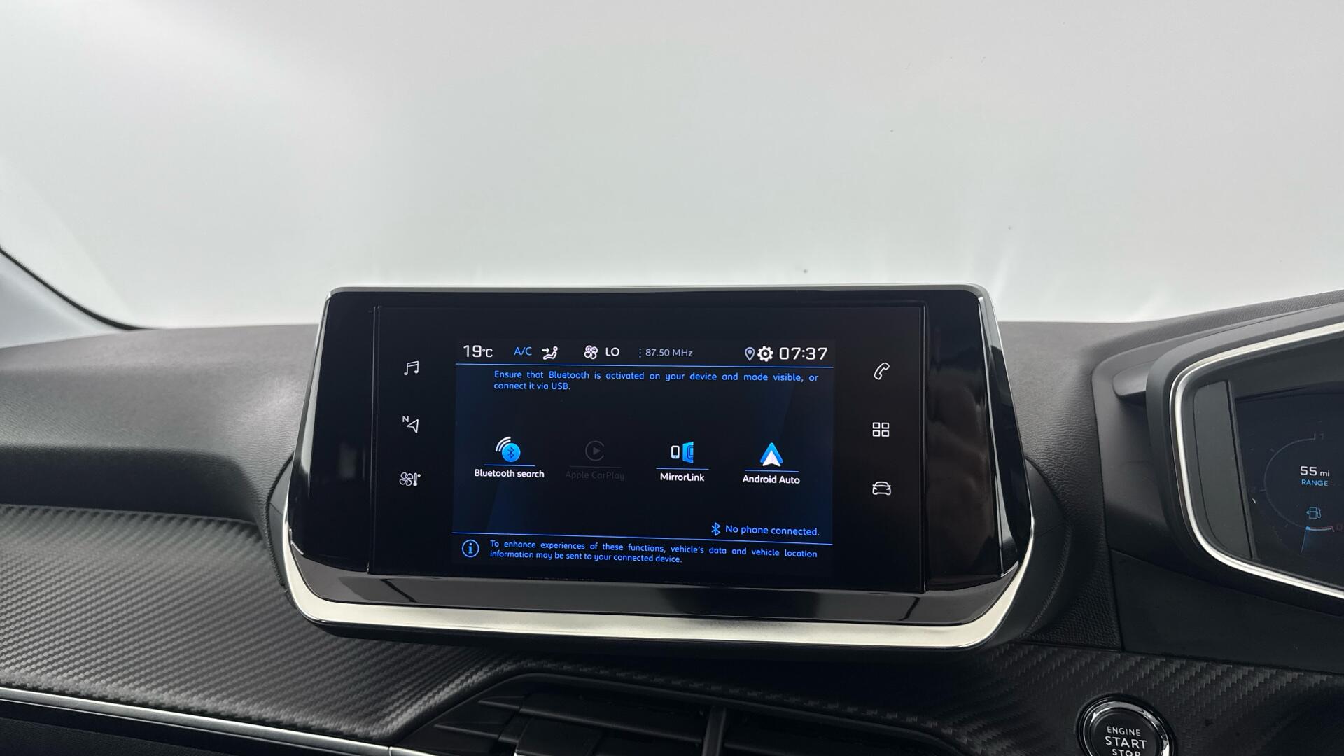 Peugeot 208 view 27