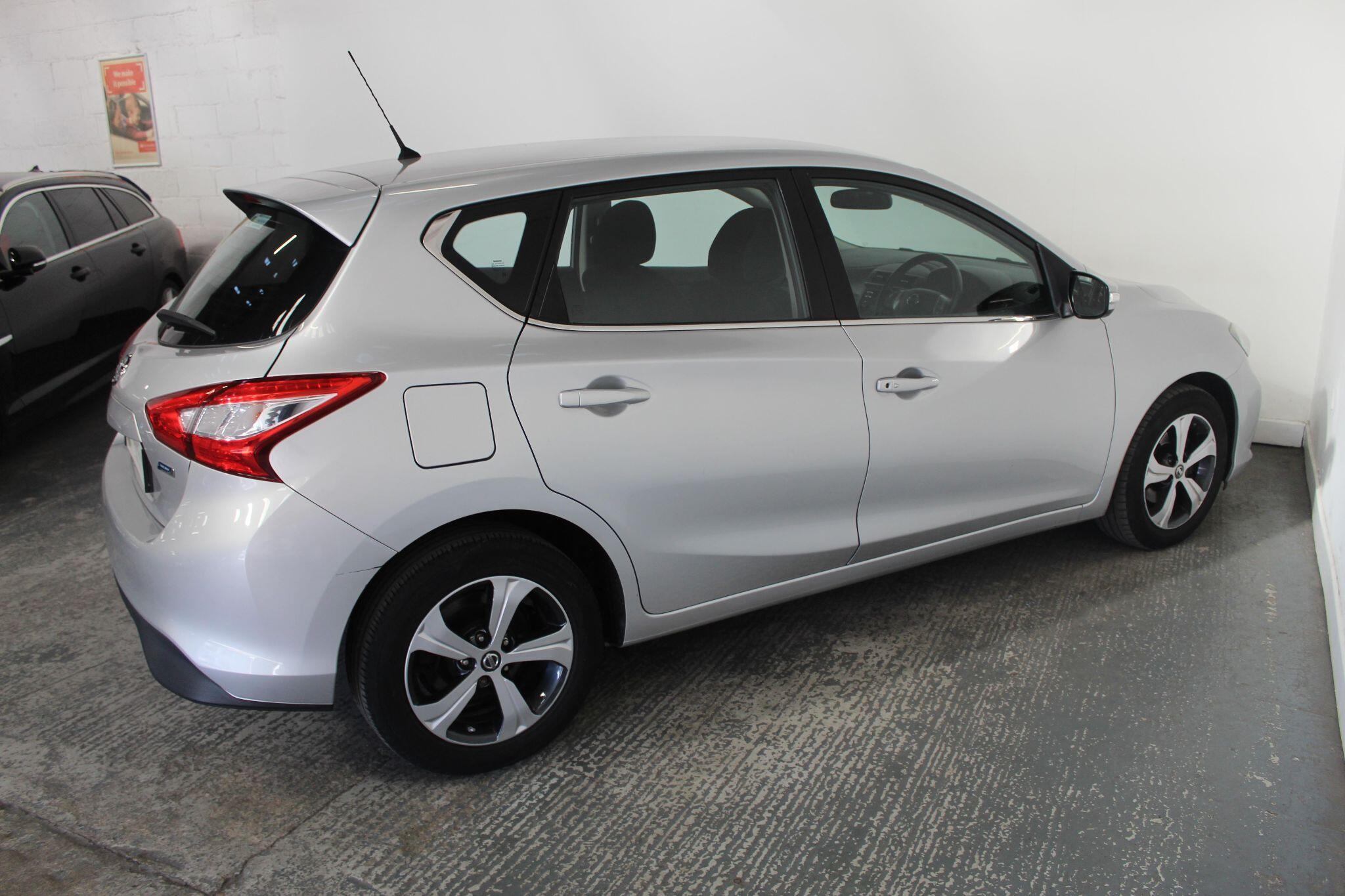 Nissan Pulsar view 11