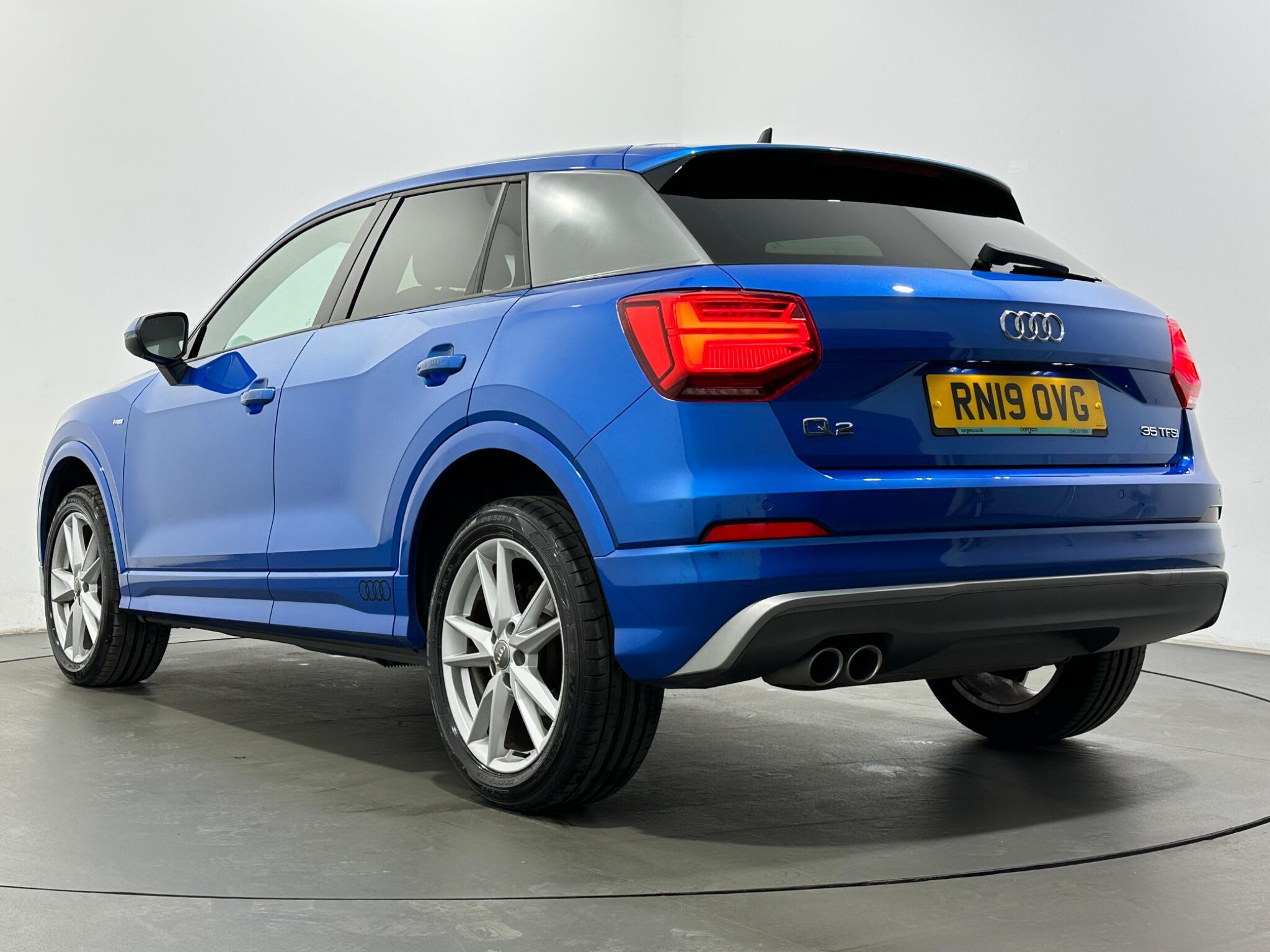 Audi Q2 view 49