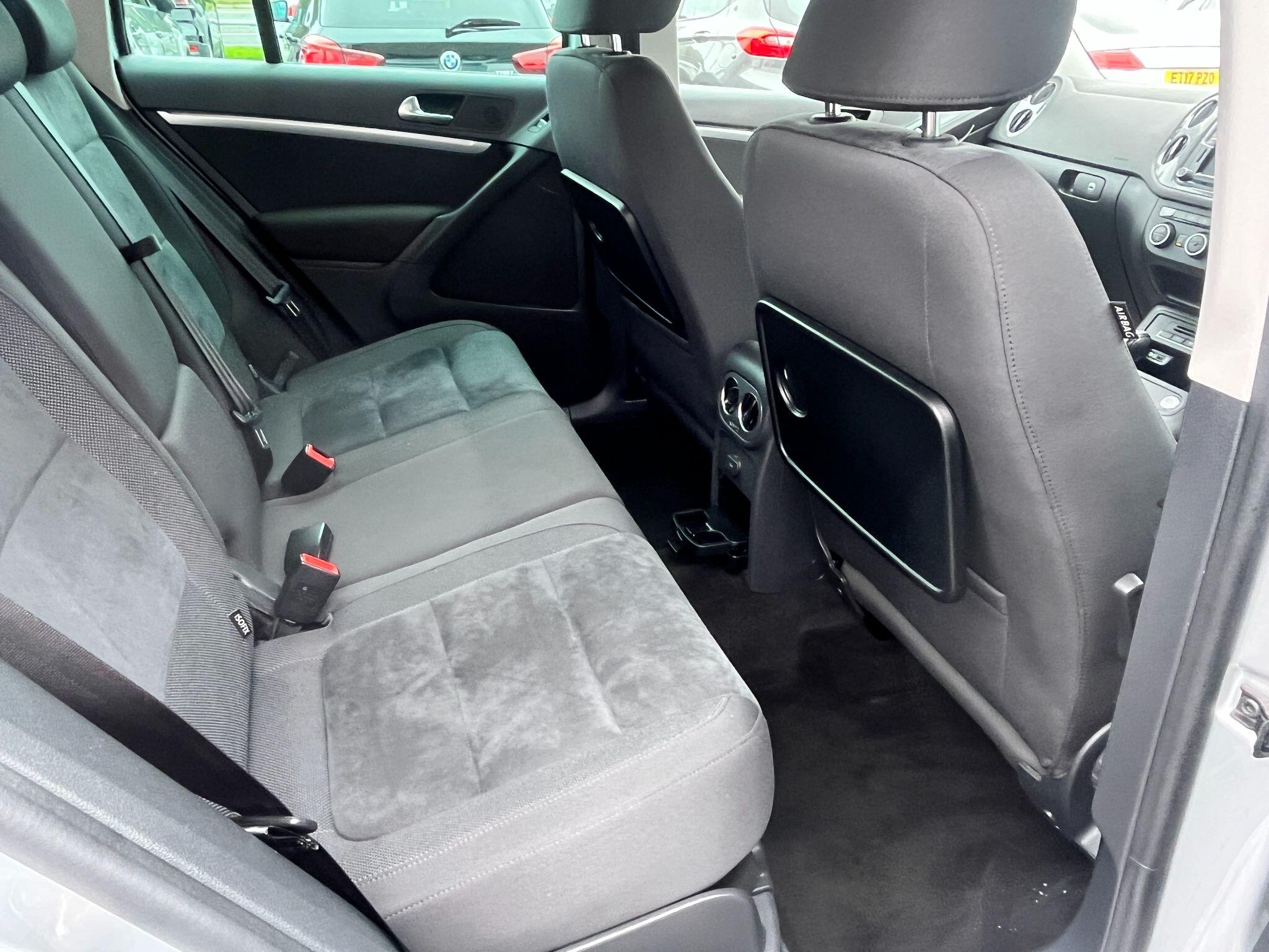 Volkswagen Tiguan view 32