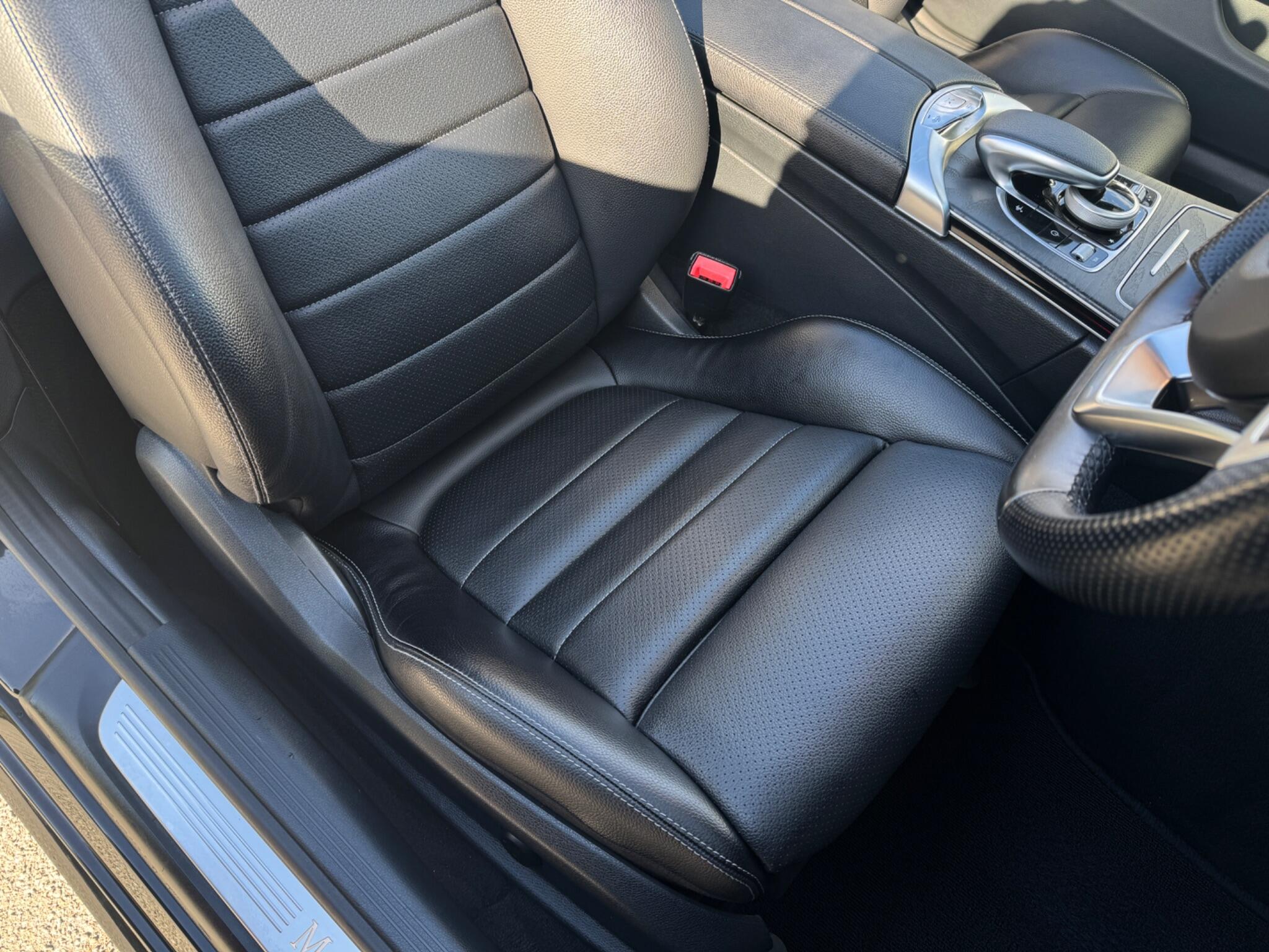 Mercedes-Benz C-Class view 25