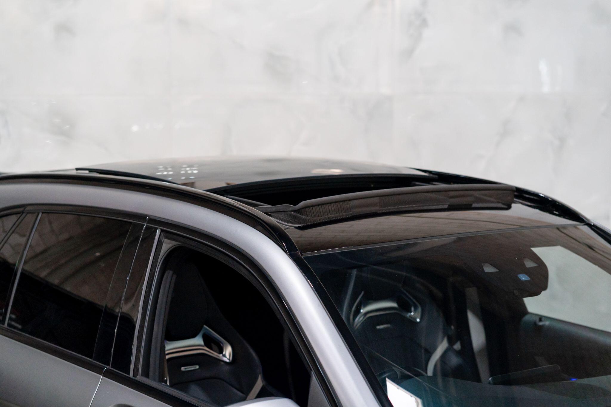 Mercedes-Benz GLC view 2