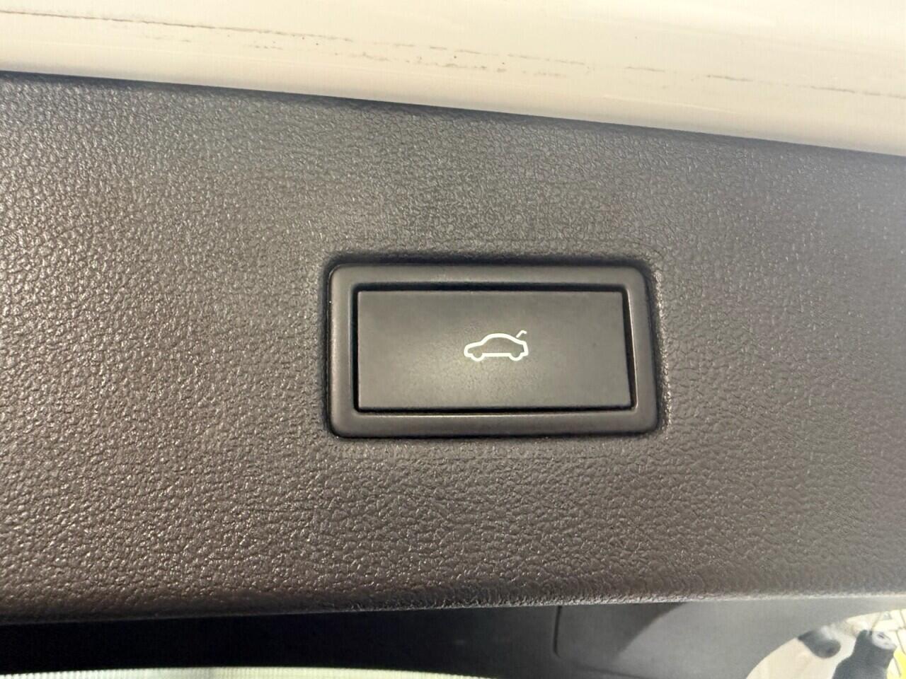 Volkswagen Tiguan Allspace view 46