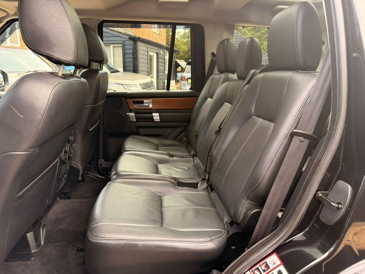 Land Rover Discovery view 14
