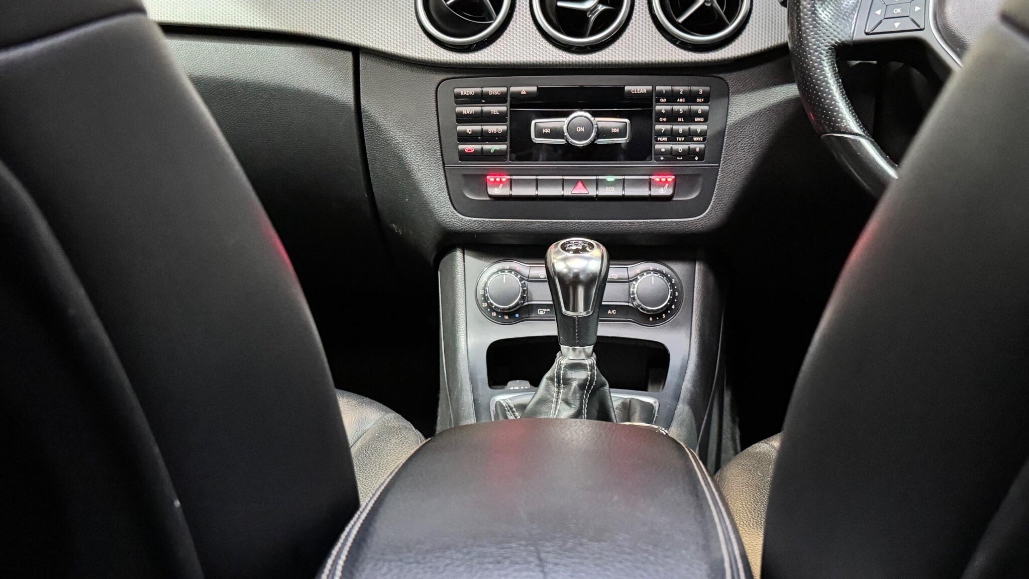Mercedes-Benz B Class view 16