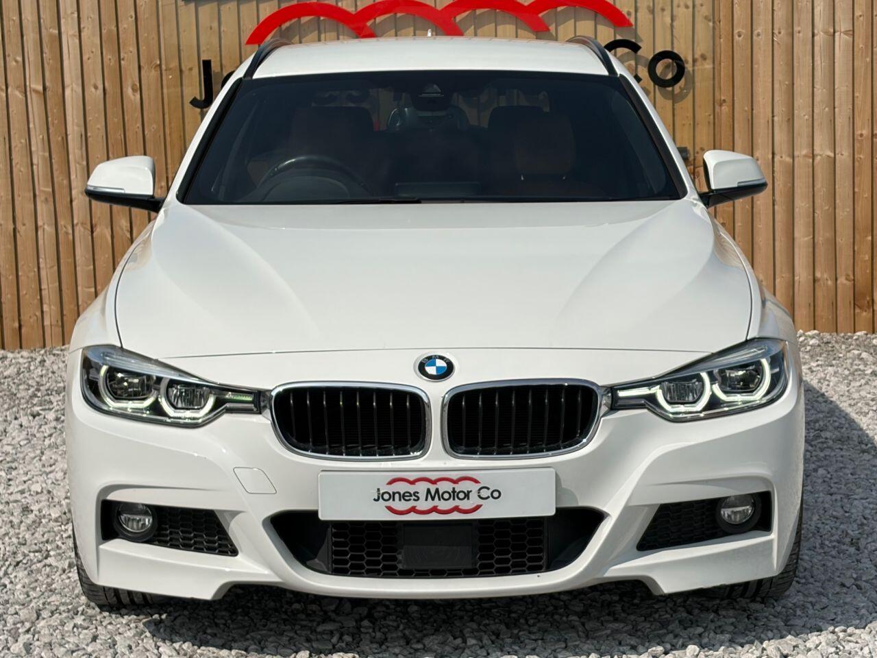 BMW 3 Series view 3