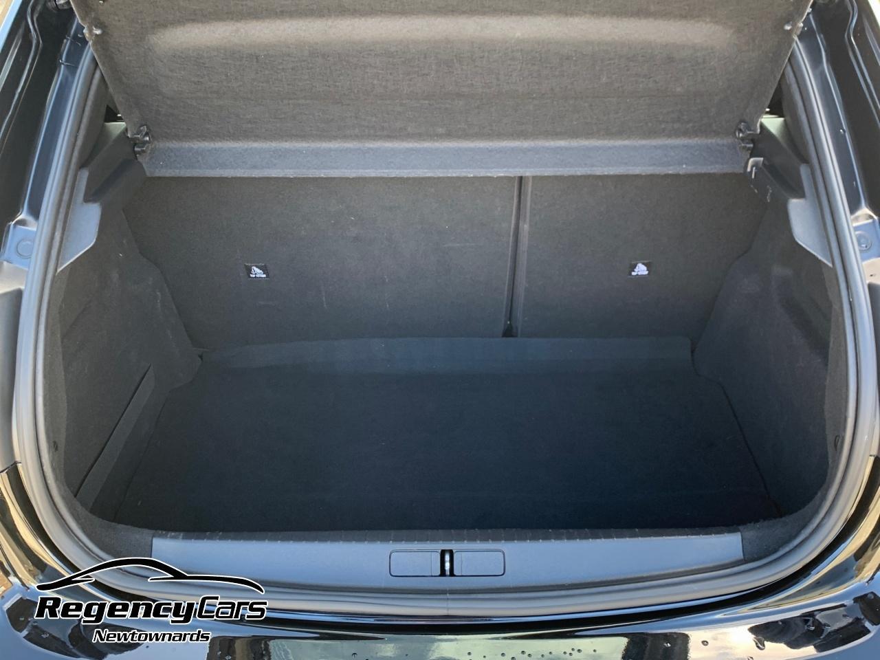 Peugeot 208 view 37