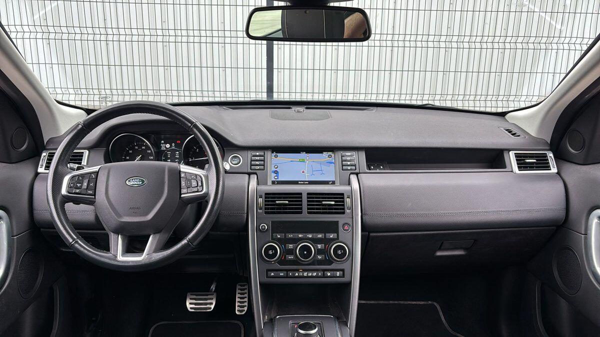 Land Rover Discovery Sport view 21