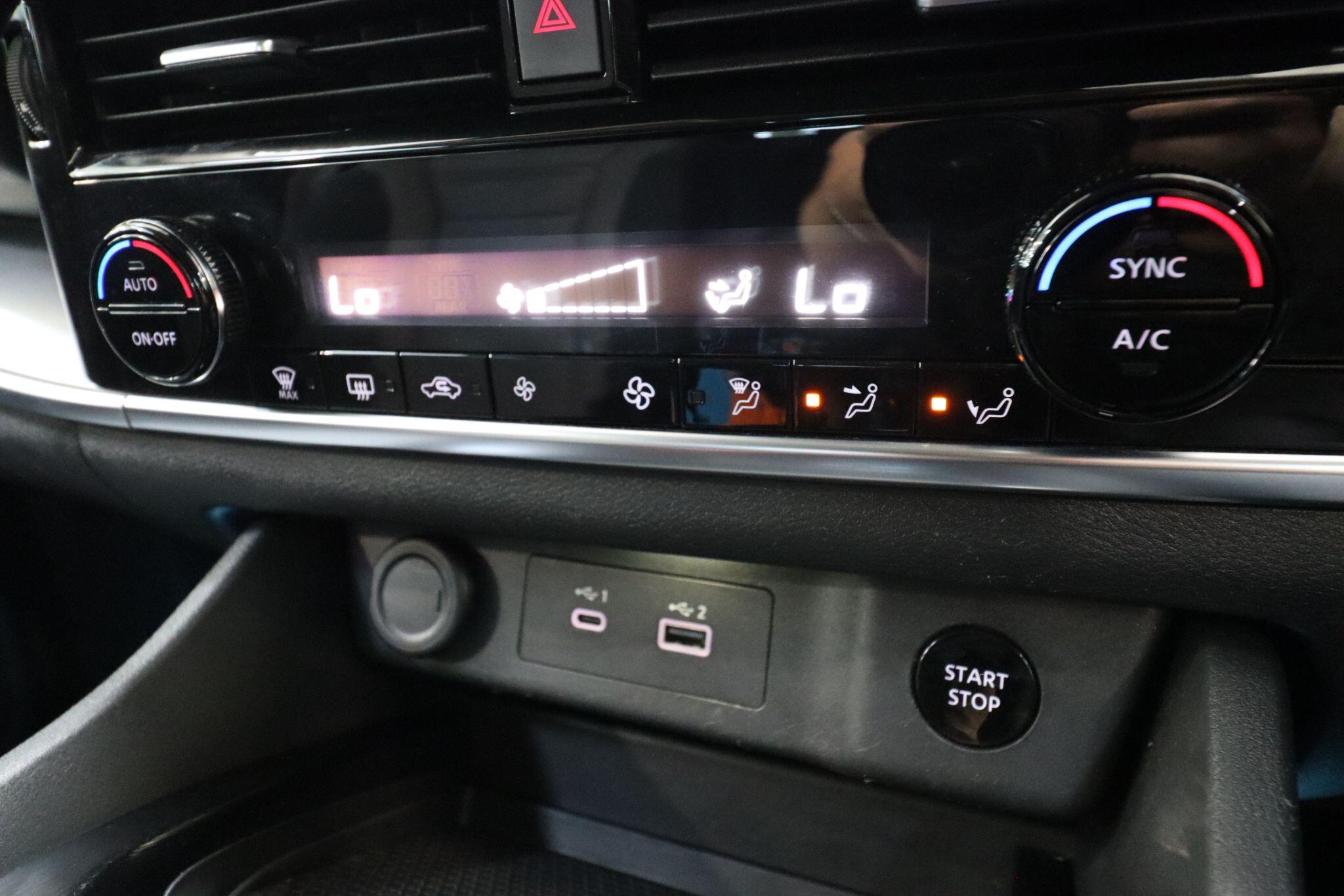 Nissan X-Trail view 22