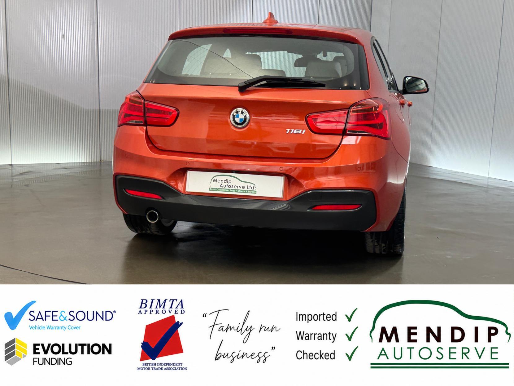 BMW 1 Series view 25