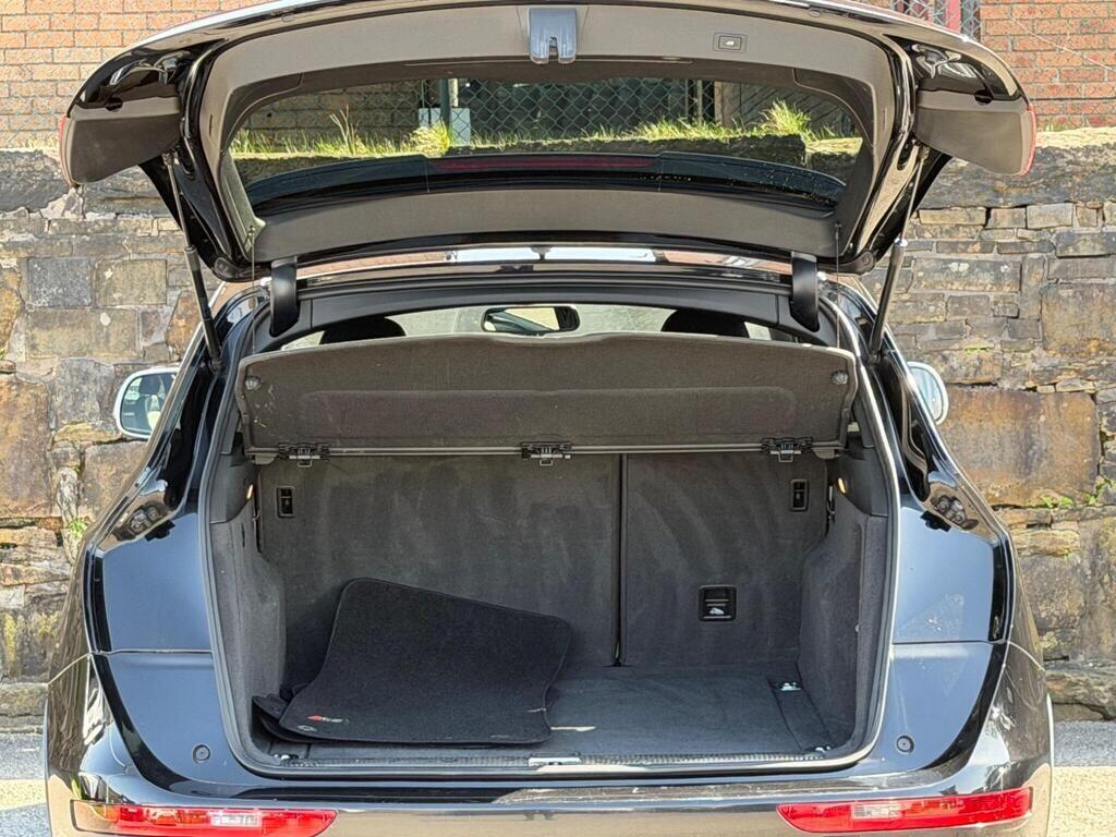 Audi SQ5 view 21