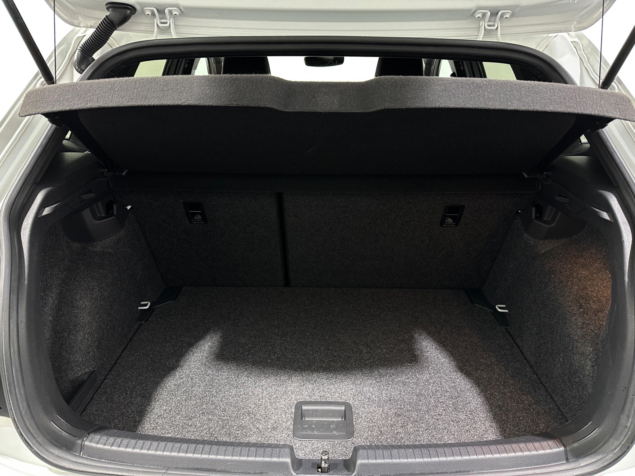 Volkswagen Polo view 46