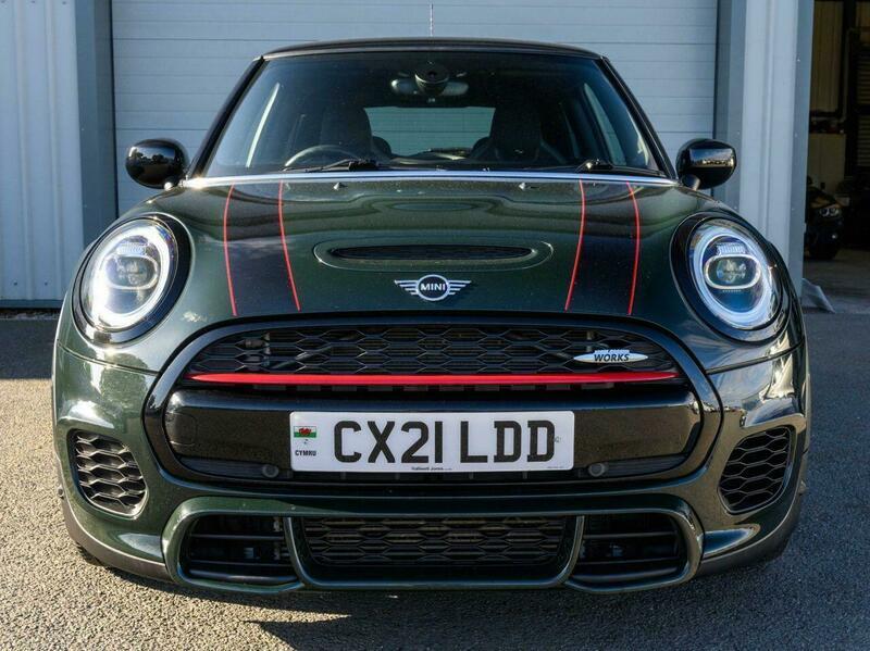 Mini Hatch view 4