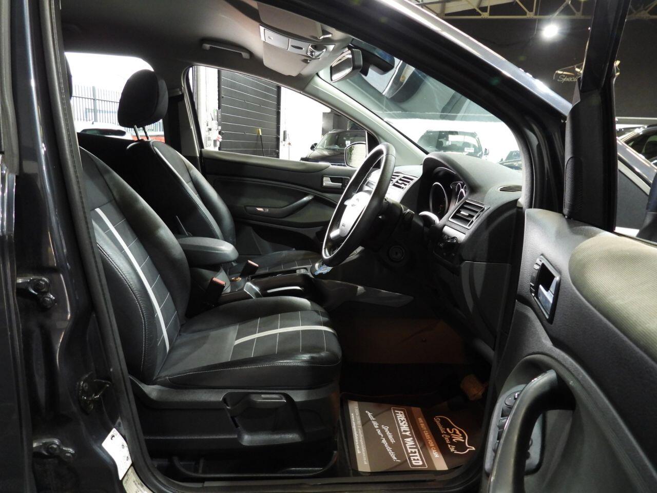Ford Kuga view 13