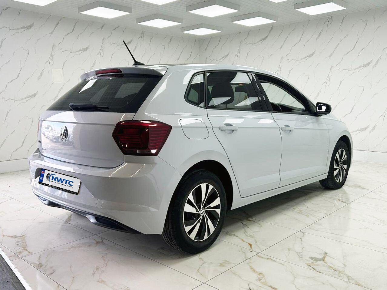 Volkswagen Polo view 12