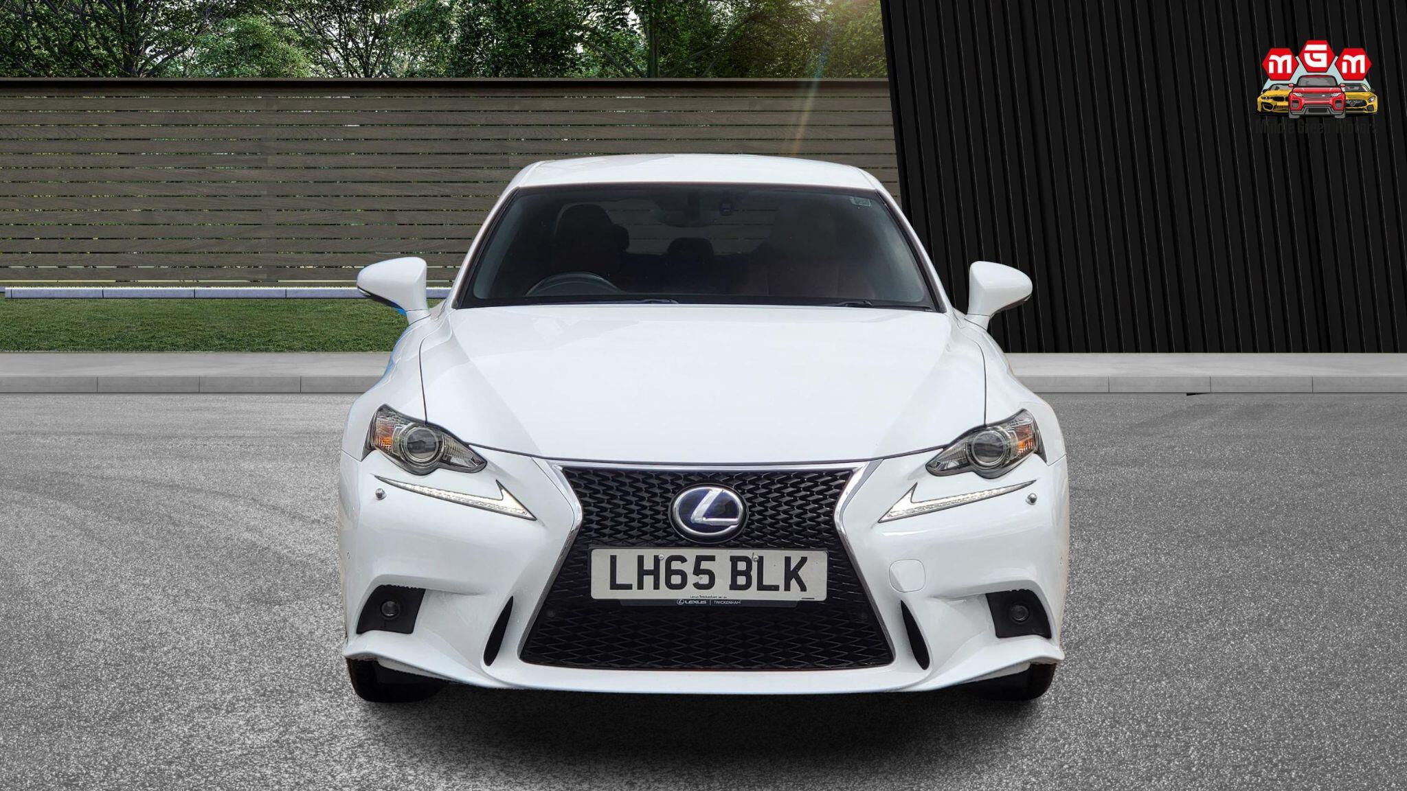 Lexus Is view 4