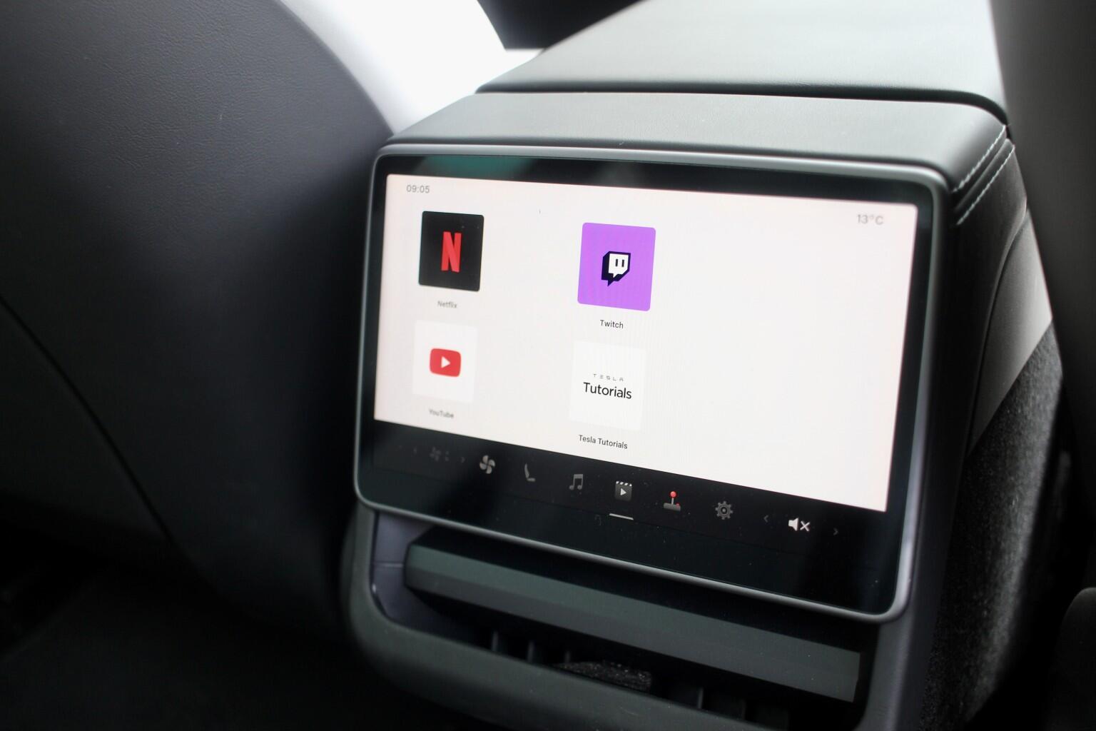 Tesla Model 3 view 13