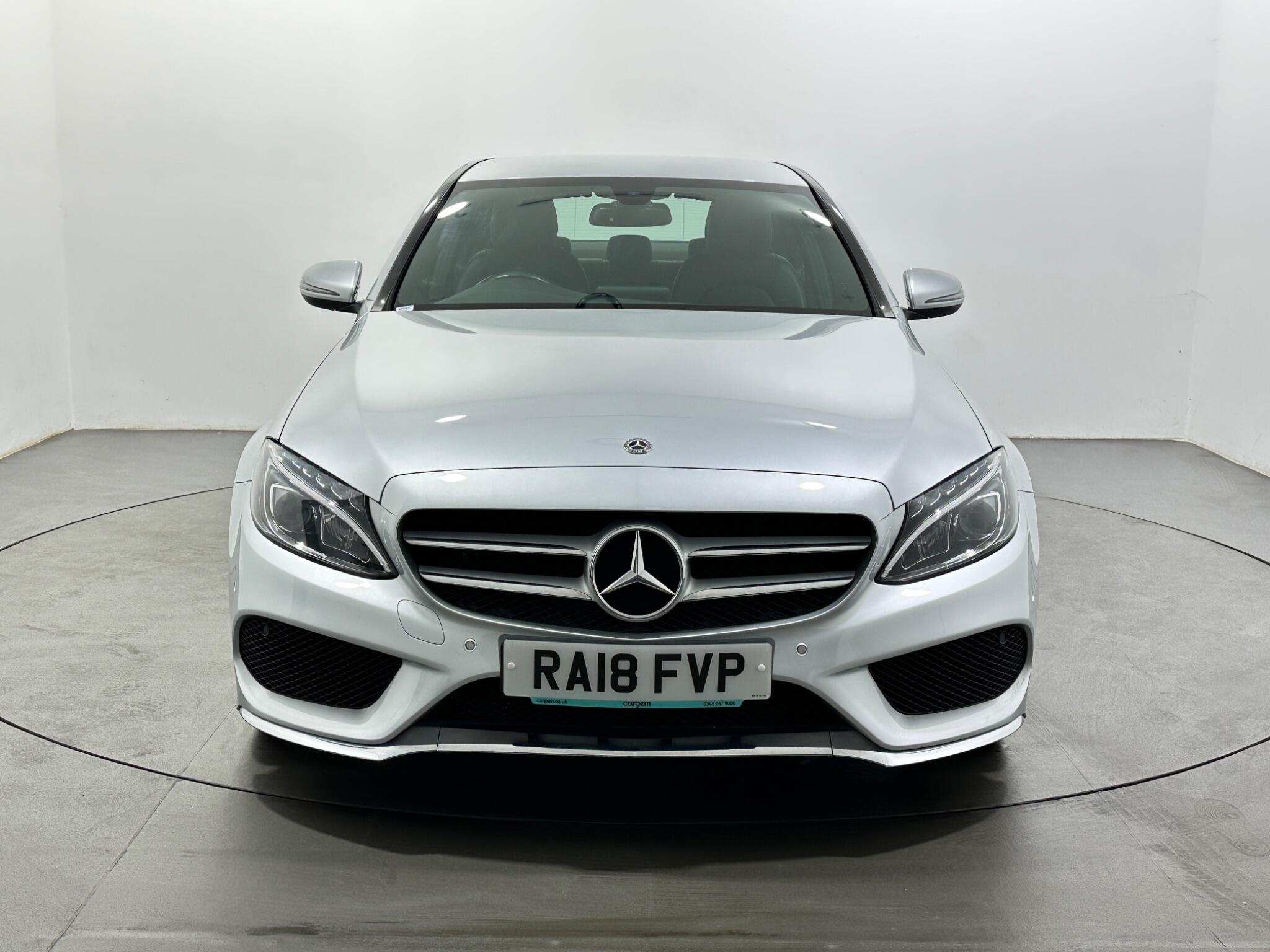 Mercedes-Benz C-Class view 3