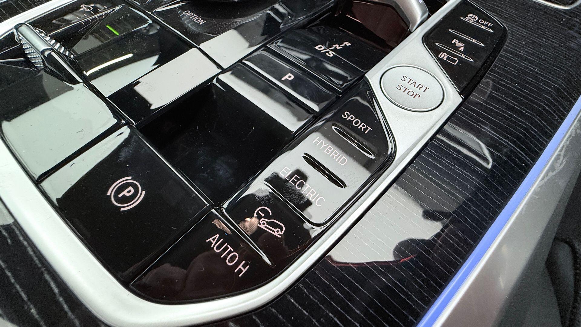 BMW X5 view 19