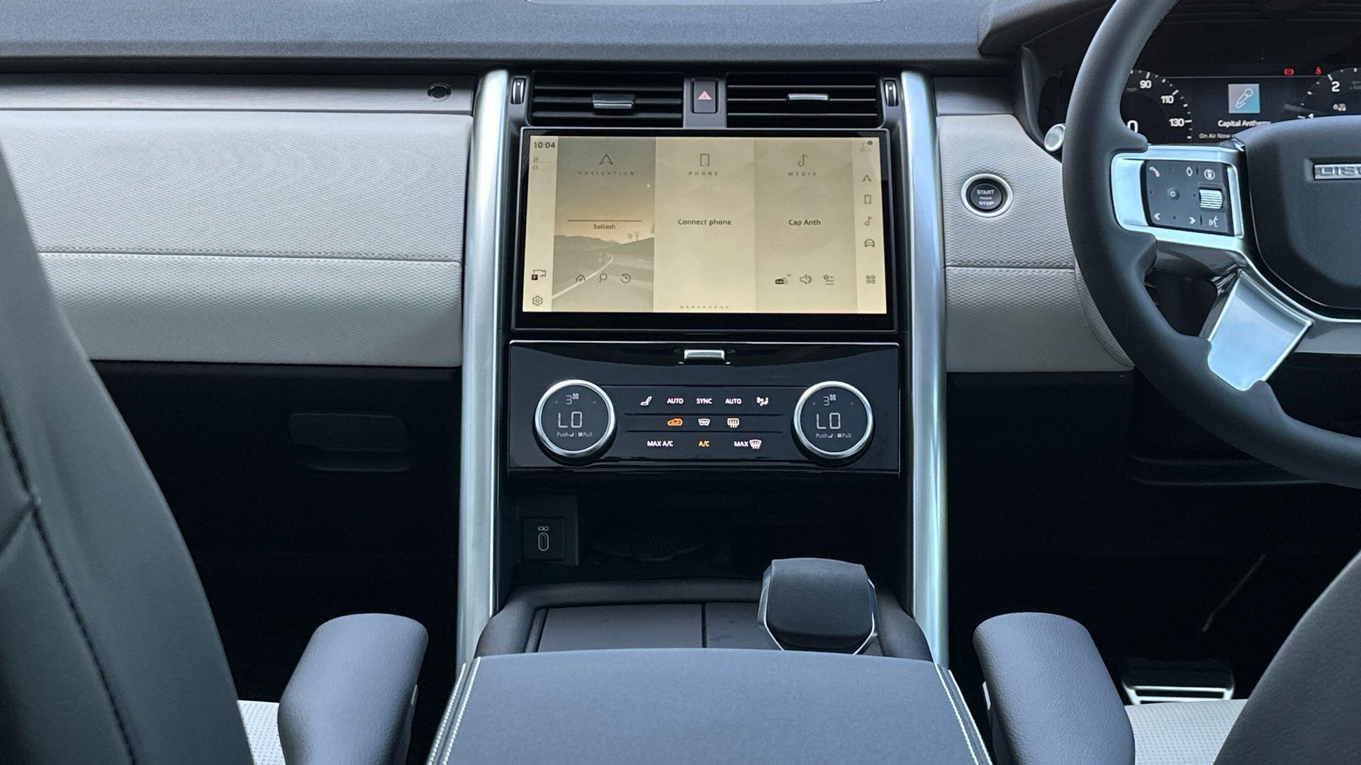 Land Rover Discovery view 21