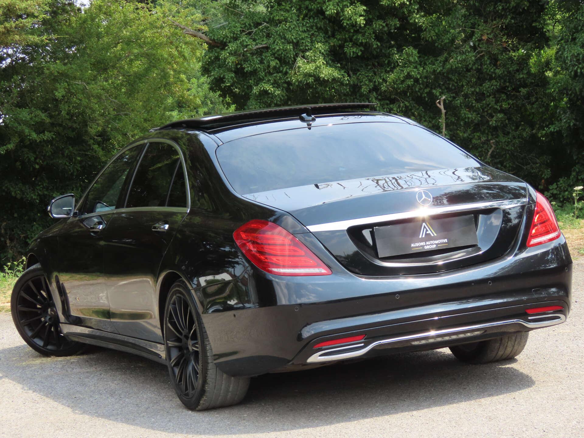 Mercedes-Benz S-Class view 7
