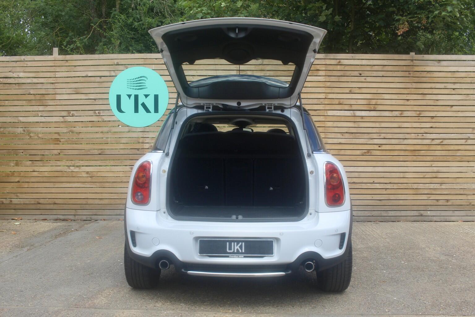 Mini Countryman view 28