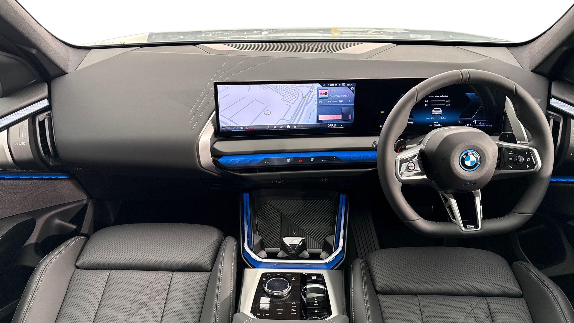 BMW X3 view 4