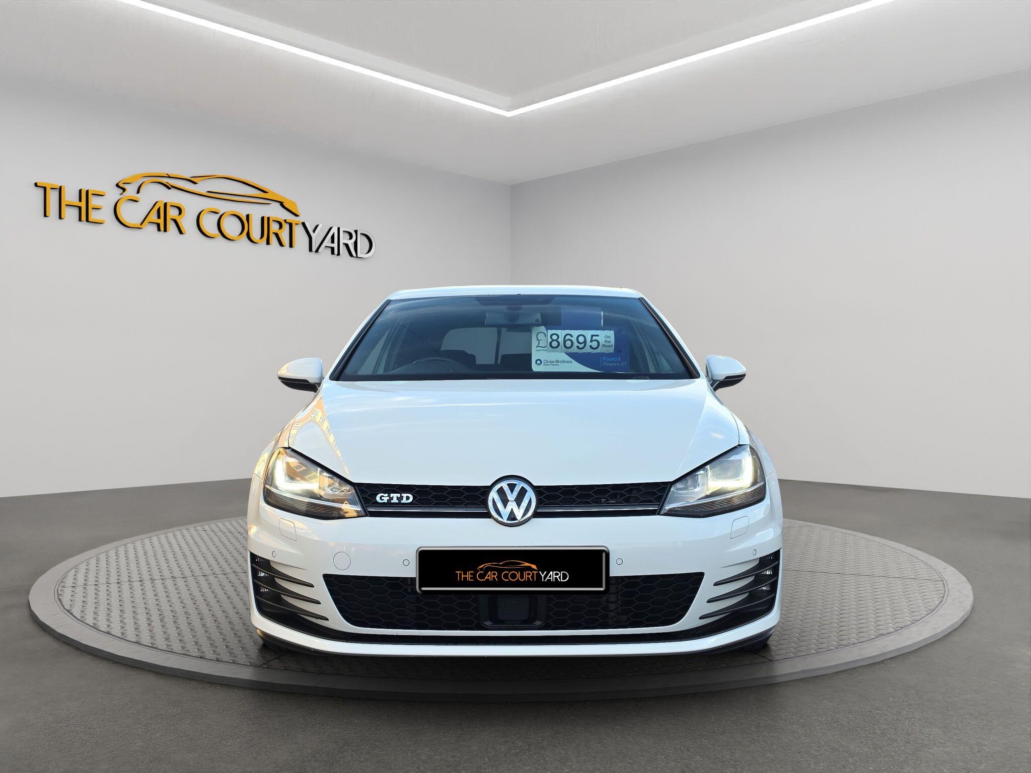 Volkswagen Golf view 5