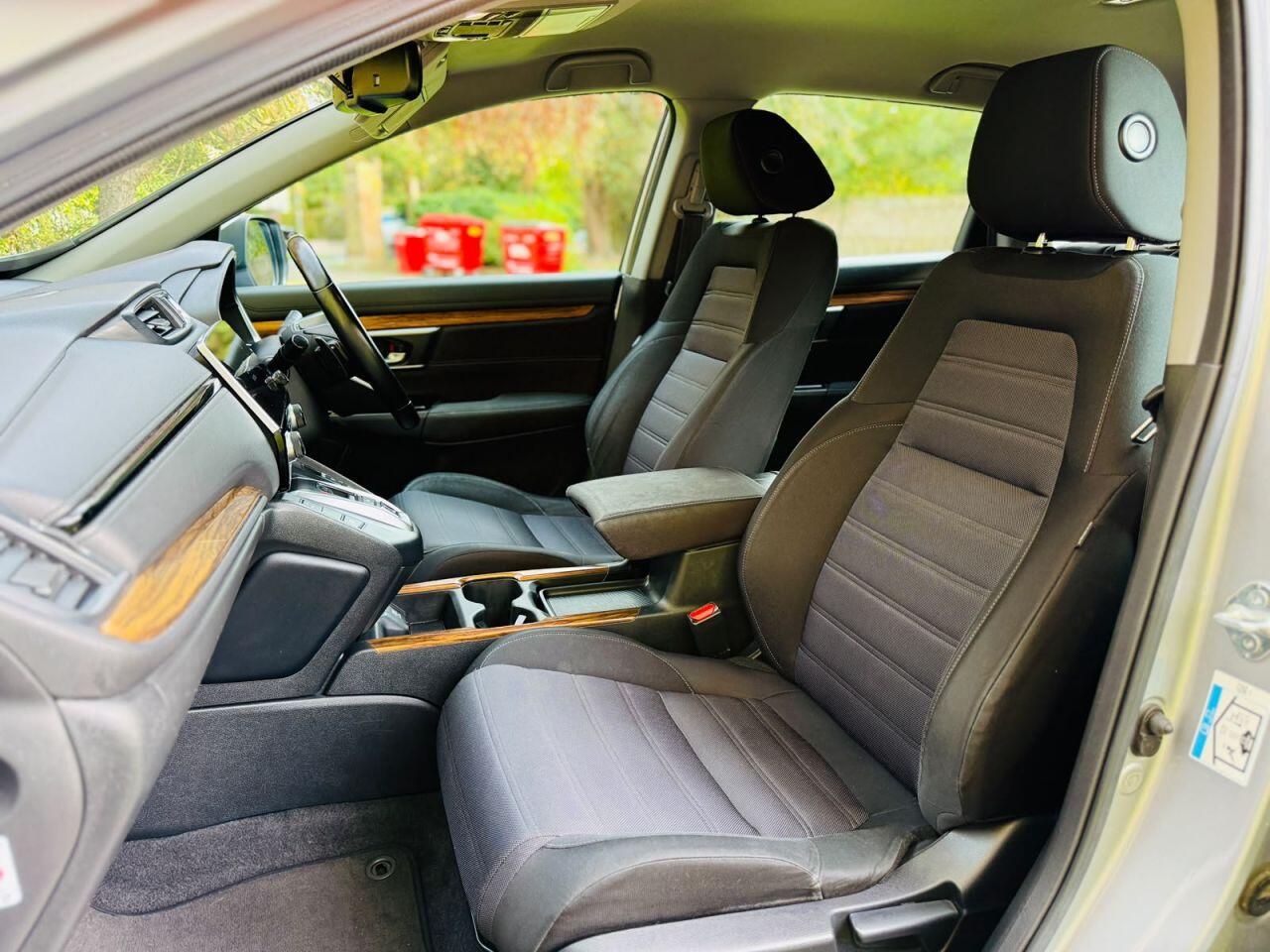 Honda CR-V view 7