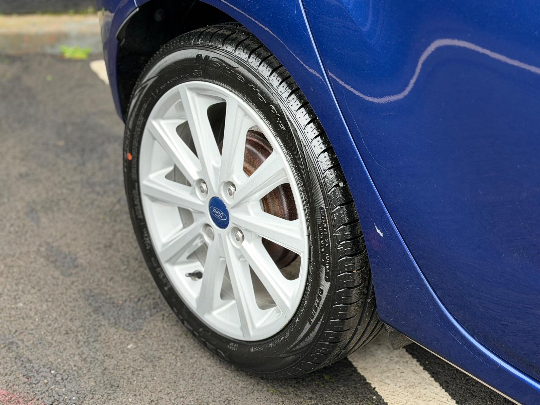 Ford Fiesta view 40