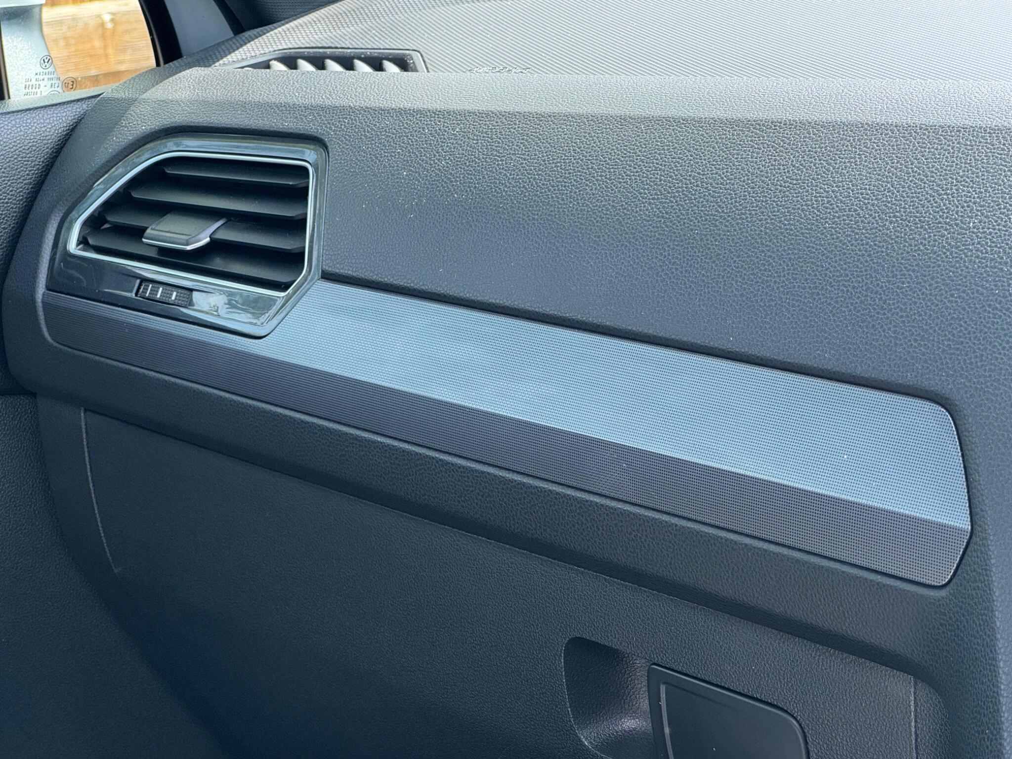 Volkswagen Tiguan view 61