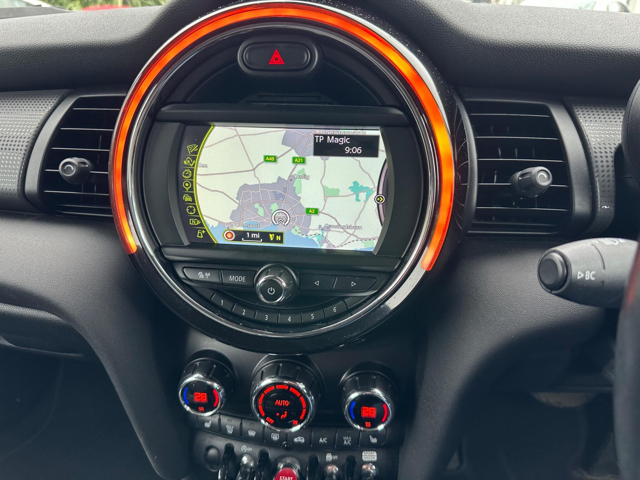 Mini Cooper view 16