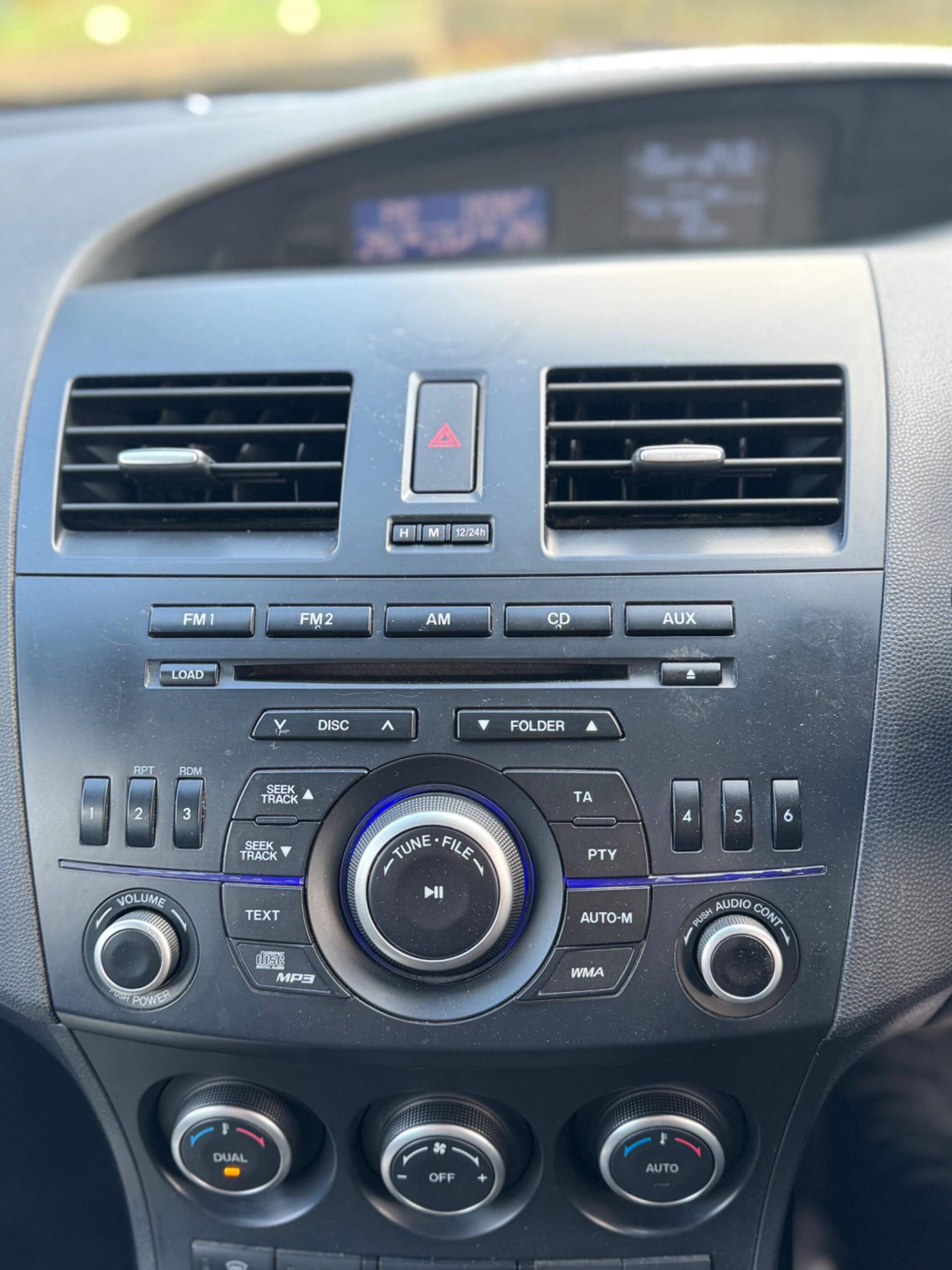 2013 Mazda Mazda3 1.6 Tamura Euro 5 5dr image 53