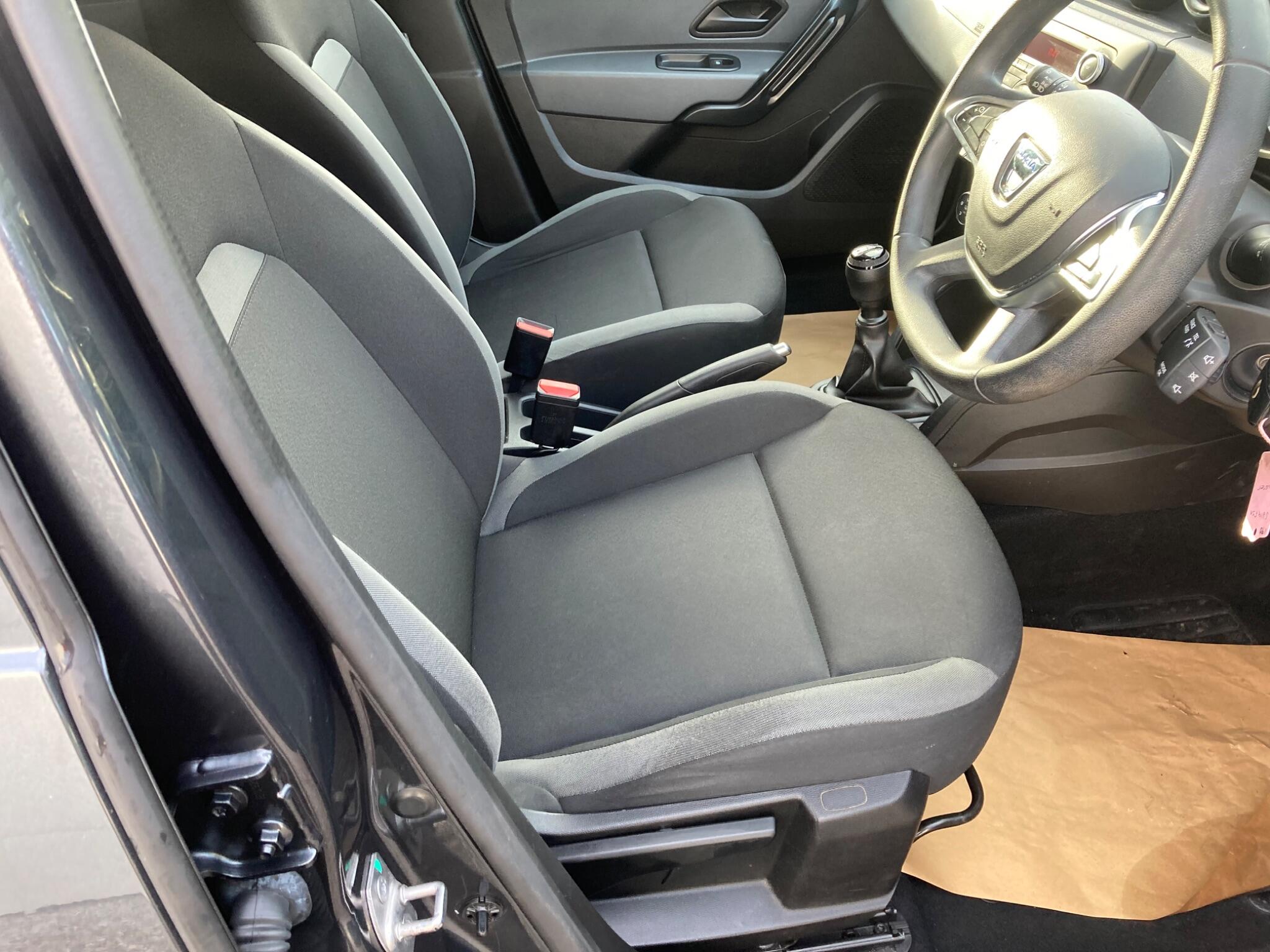 2019 Dacia Duster 1.6 SCe Essential Euro 6 (s/s) 5dr • 70,000 miles image 14
