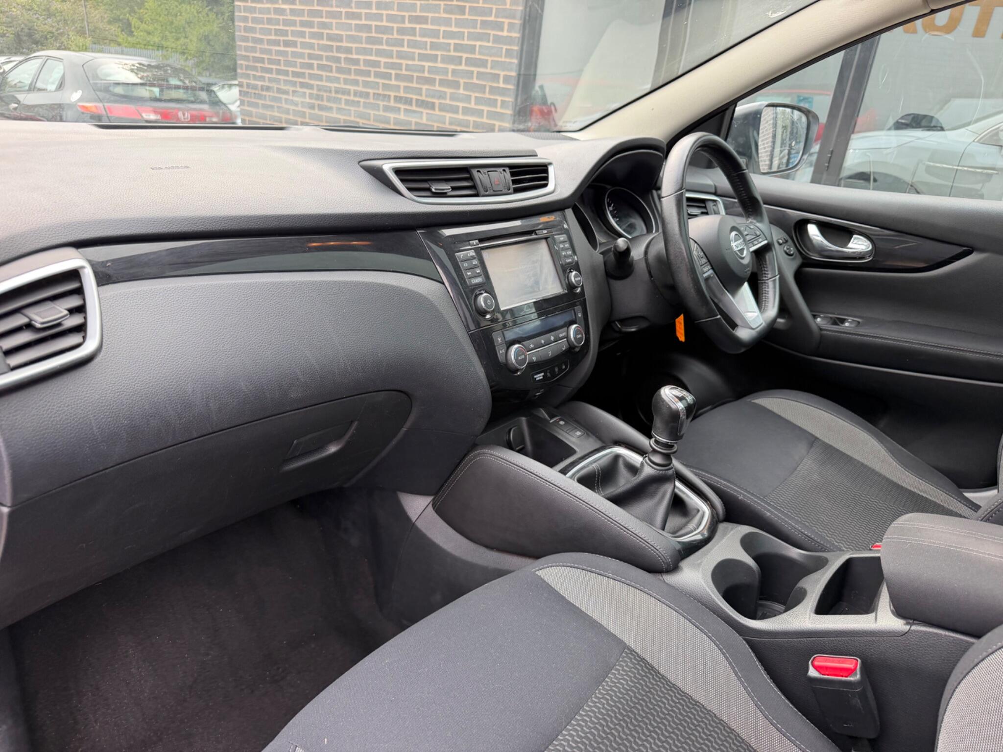 Nissan Qashqai view 16