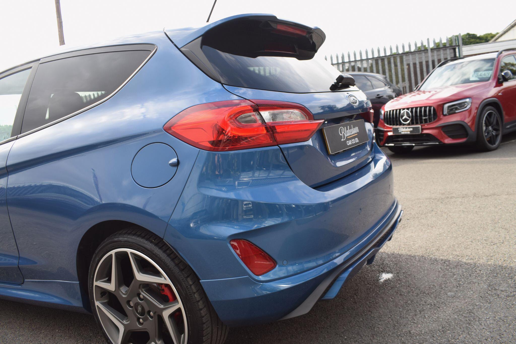 Ford Fiesta view 38
