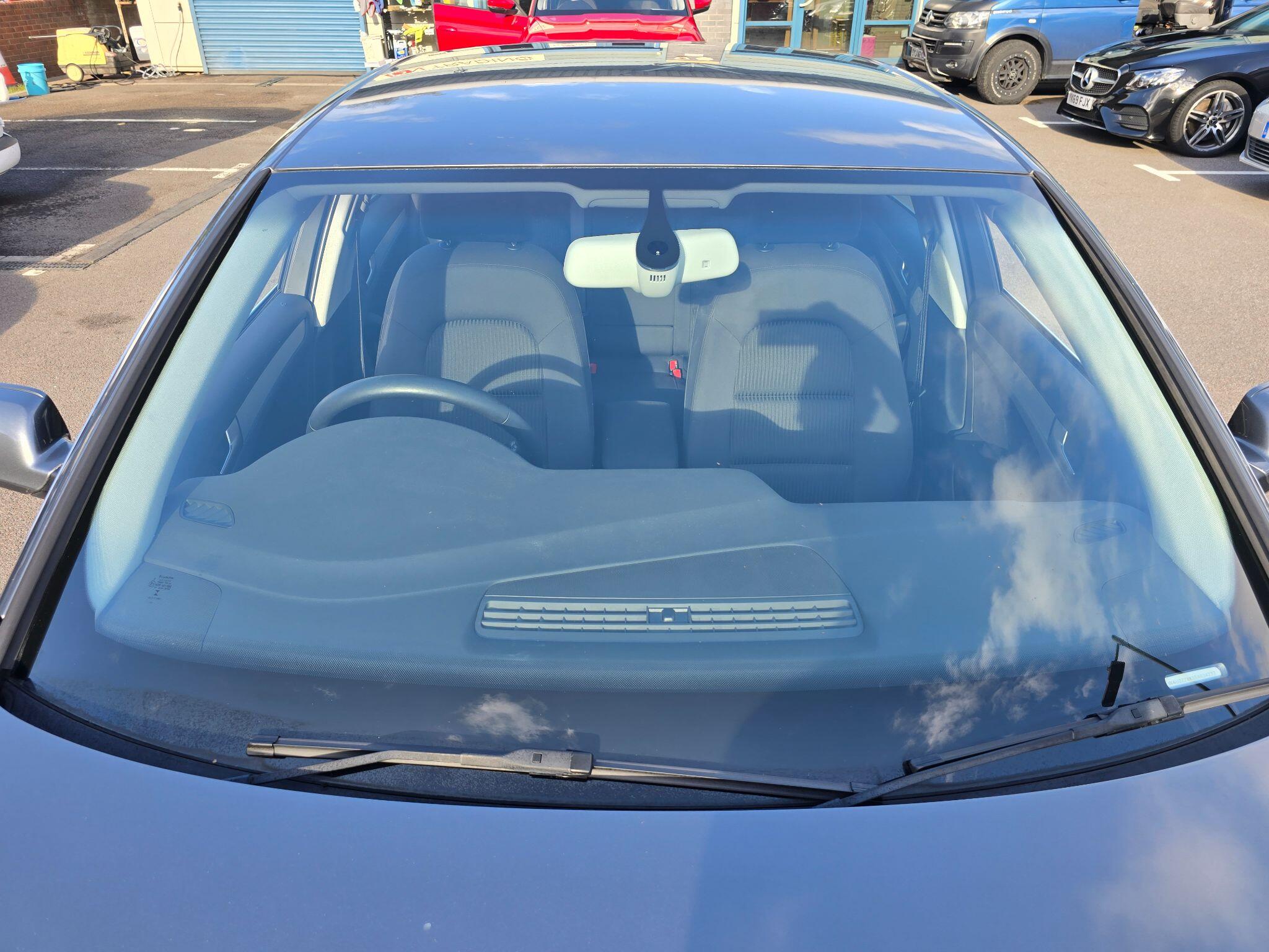 Audi A4 view 83