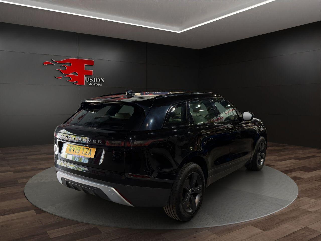 Land Rover Range Rover Velar view 7