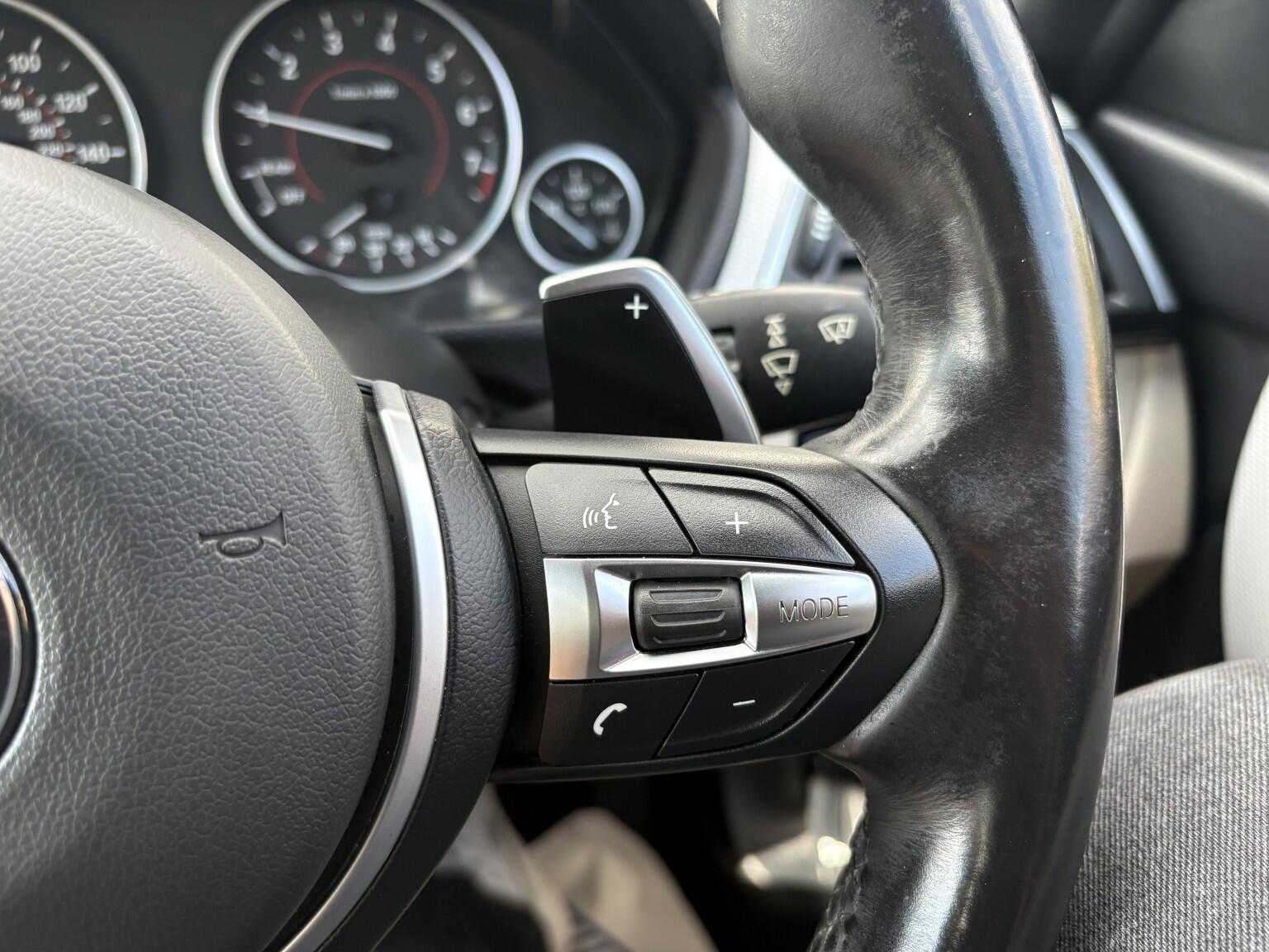 BMW 3 Series view 30
