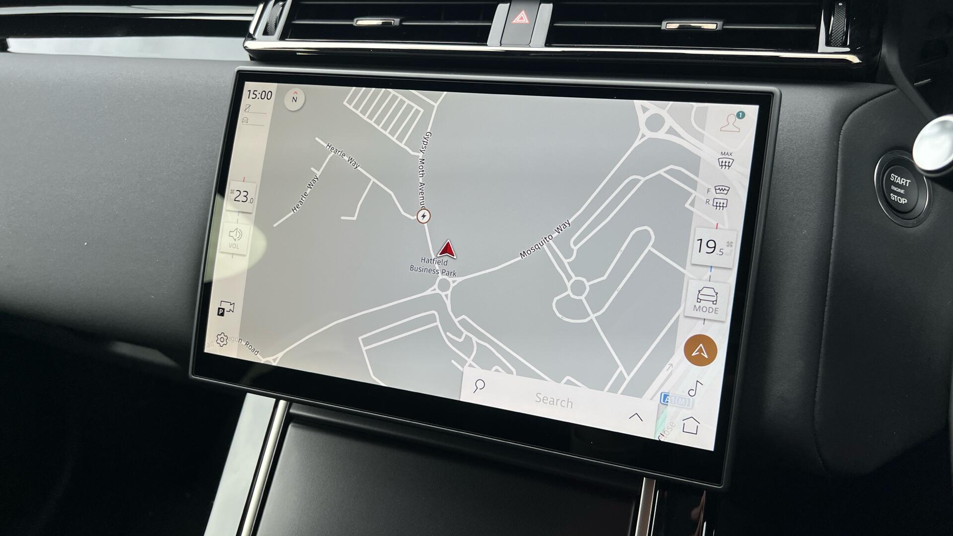 Land Rover Range Rover Velar view 13