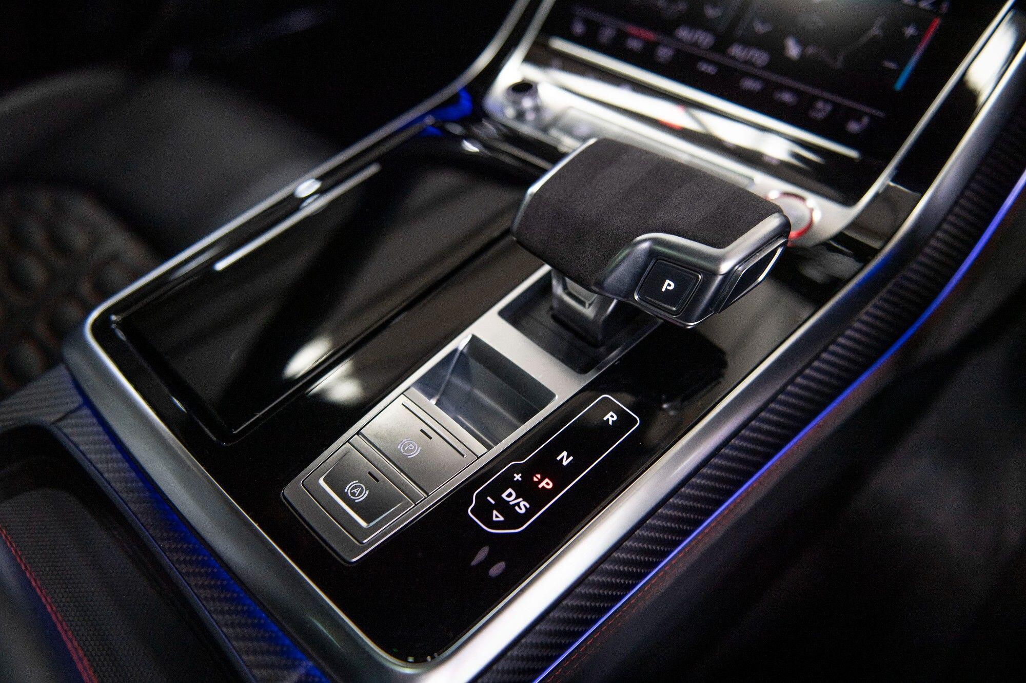 Audi RSQ8 view 28
