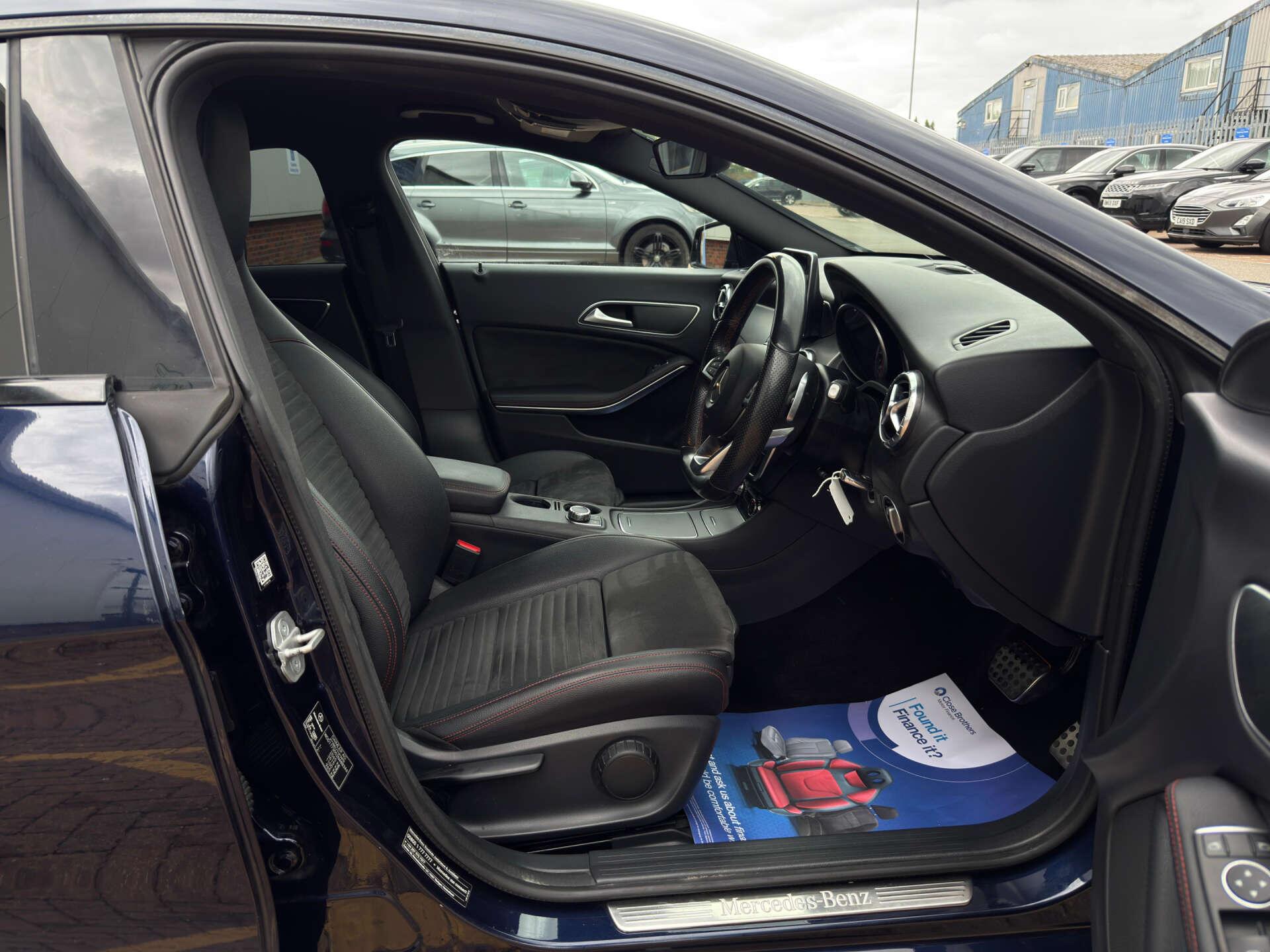 Mercedes-Benz Cla view 22