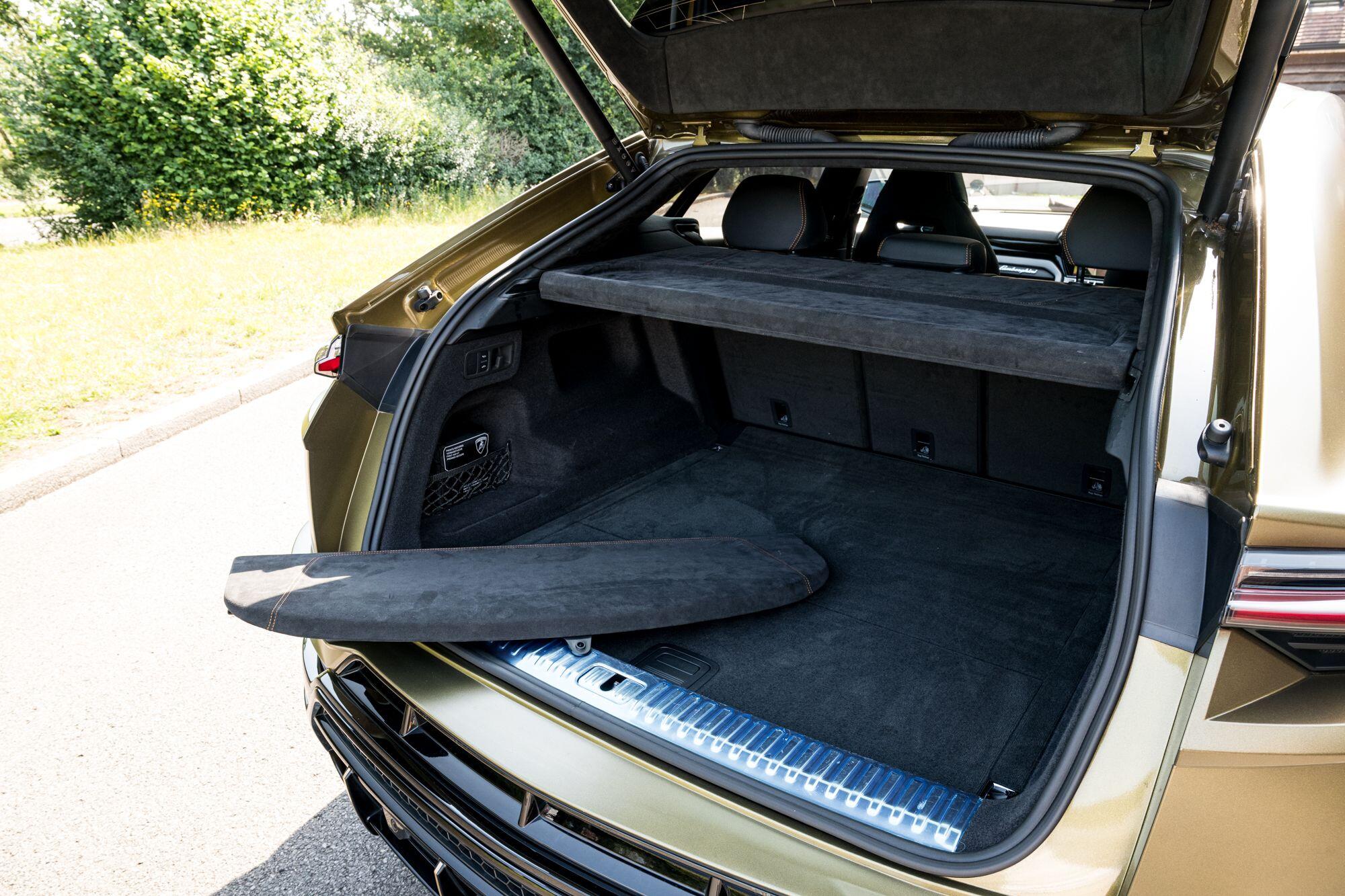 Lamborghini Urus view 63