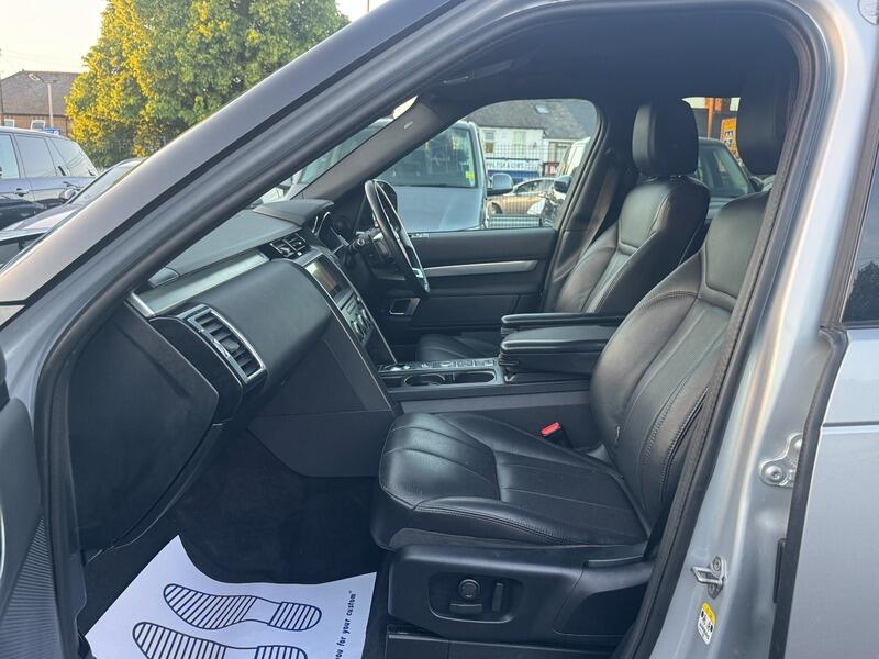 Land Rover Discovery 3 view 31
