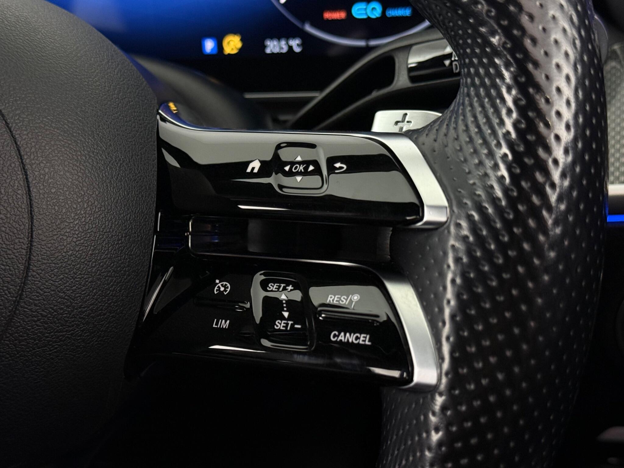 Mercedes-Benz C-Class view 16
