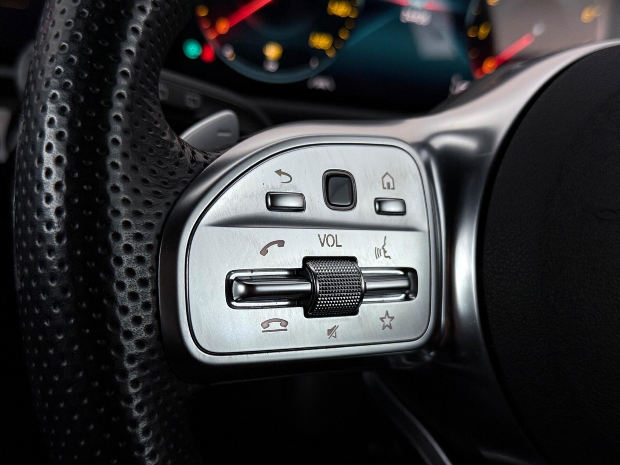 Mercedes-Benz CLA view 13
