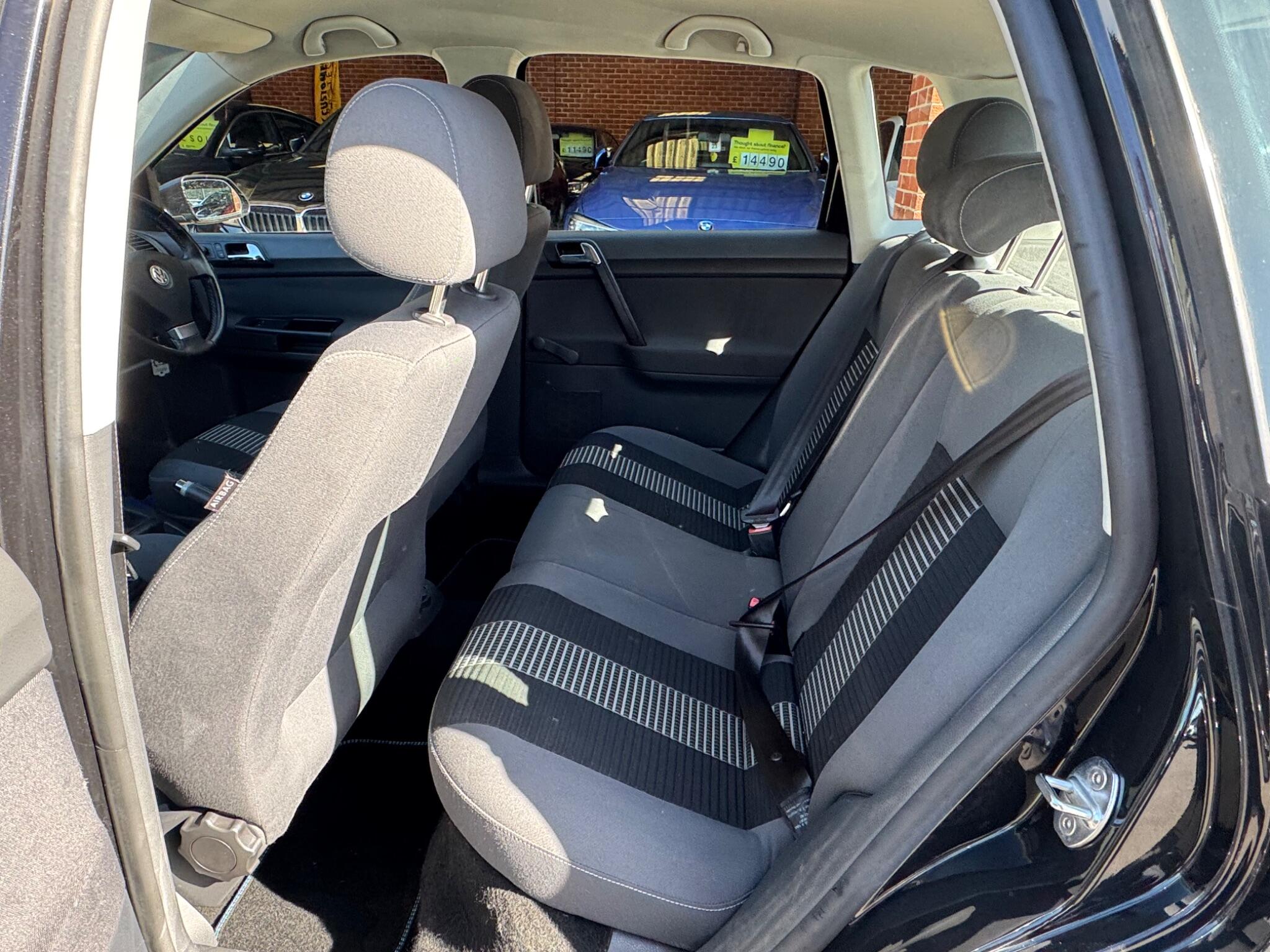 Volkswagen Polo view 7