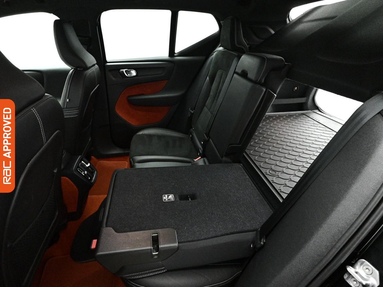 Volvo XC40 view 26